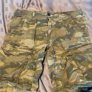 Union Sea//Wa Men's Camouflage Cargo Shorts